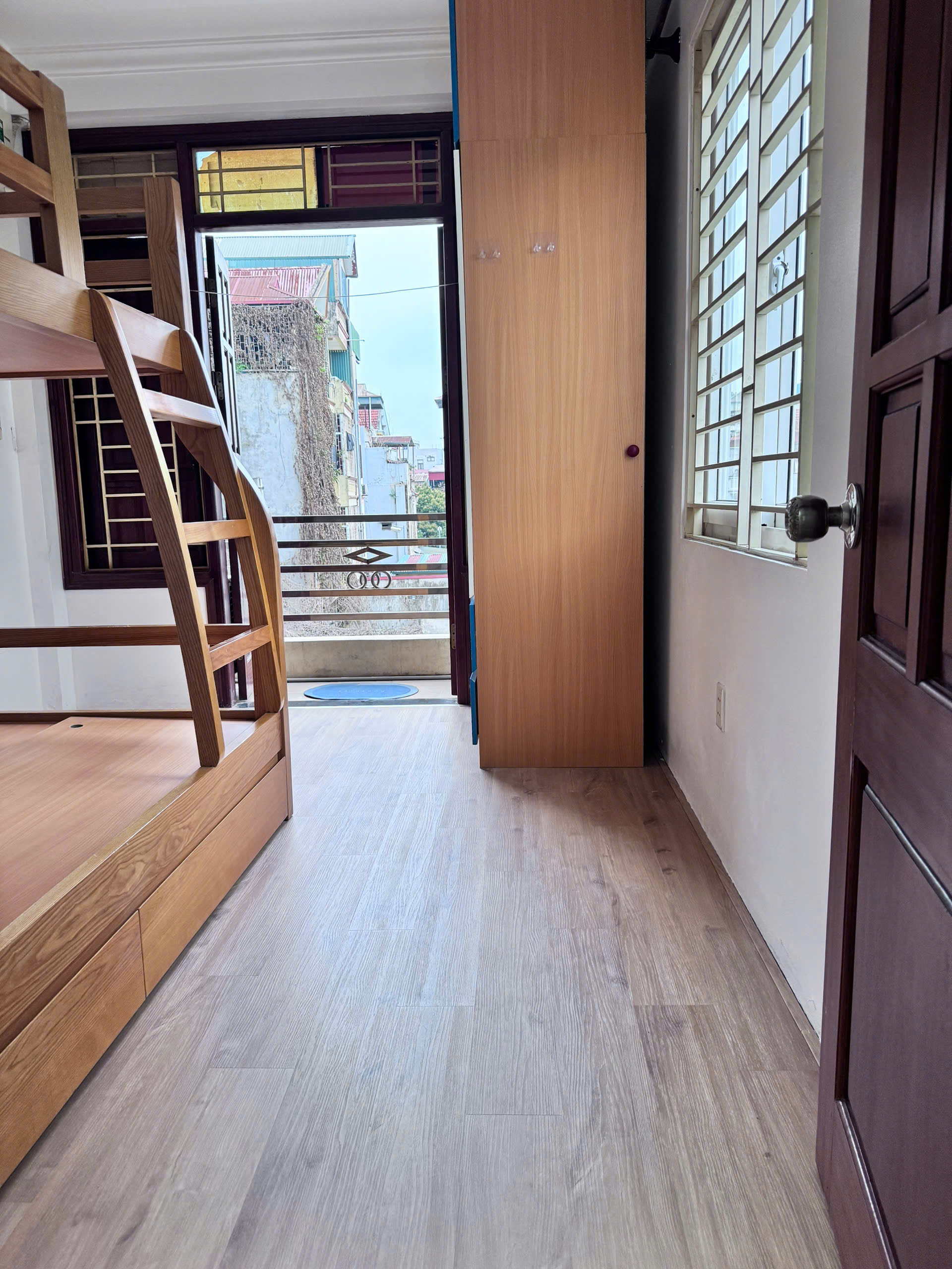 Cho thuê nhà riêng nguyên căn ngõ 99 Định Công Hạ 4 tầng x 35m2, 4 ngủ chỉ 9.5 triệu - Ảnh 3